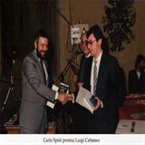 Carlo Spini premia Luigi Cattaneo